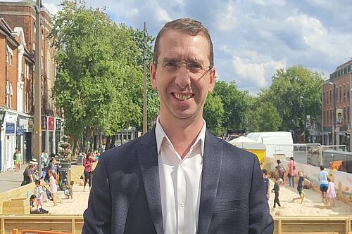Mayor Peter Taylor